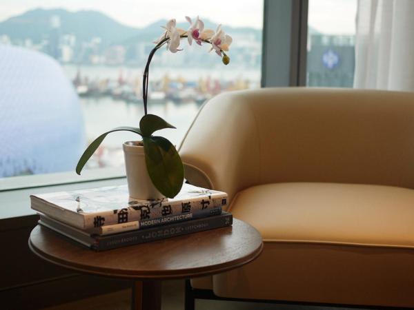 Dorsett Kai Tak : photo 7 de la chambre garden penthouse harbour view two-bedroom suite