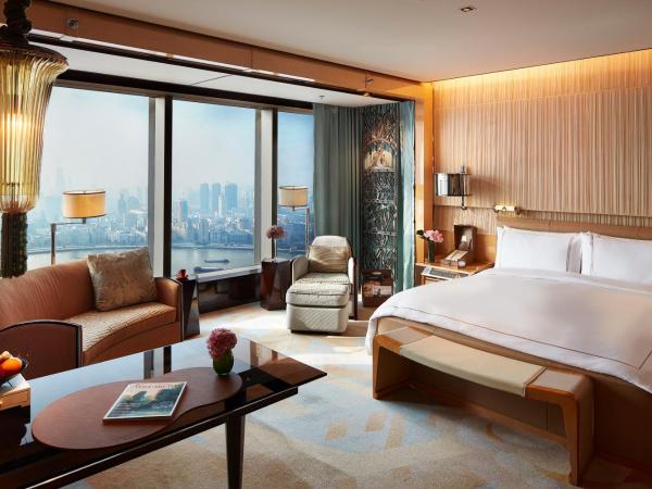 The Ritz-Carlton Shanghai, Pudong : photo 1 de la chambre chambre club - vue sur bund