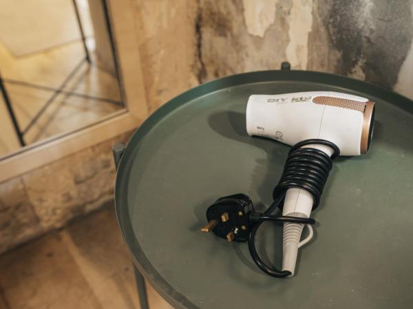 Dé Cafe & Rest House : photo 8 de la chambre lit superposé dans dortoir pour femmes