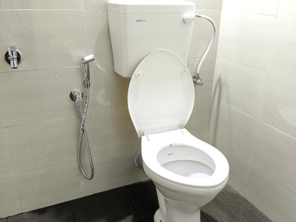 Hostel Stayzo : photo 6 de la chambre lit dans dortoir de 8 lits 