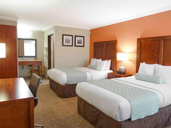 The Hills Inn Eagle Rock - Near Old Town Pasadena : photo 4 de la chambre chambre avec 2 lits doubles - non-fumeurs