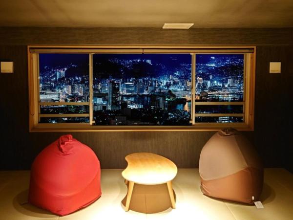Nagasaki Sky Hotel : photo 3 de la chambre twin room with tatami area with view