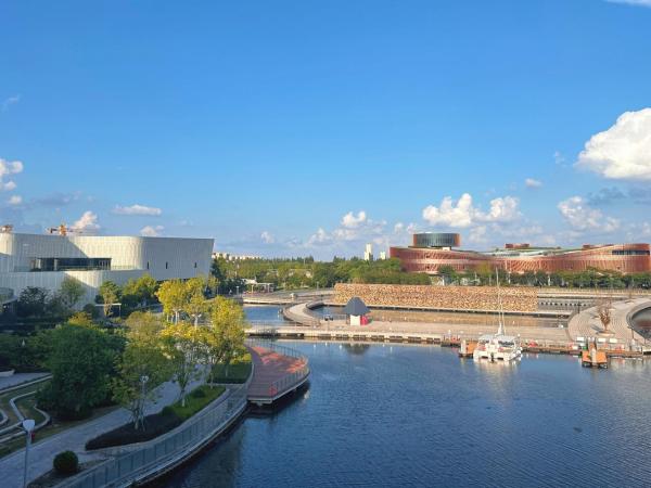 JW Marriott Shanghai Fengxian : photo 2 de la chambre lake view guest room with 1 king, lake view balcony