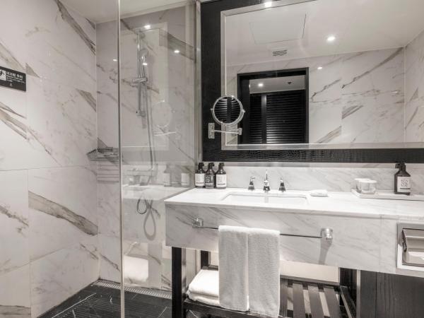 Kensington Hotel Yeouido : photo 4 de la chambre chambre lit king-size premier (sans accès au salon) - sans vue