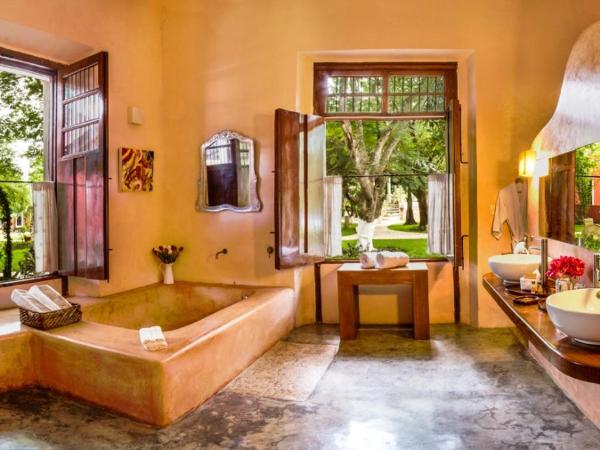 Hacienda Santa Cruz Merida : photo 6 de la chambre suite supérieure lit king-size