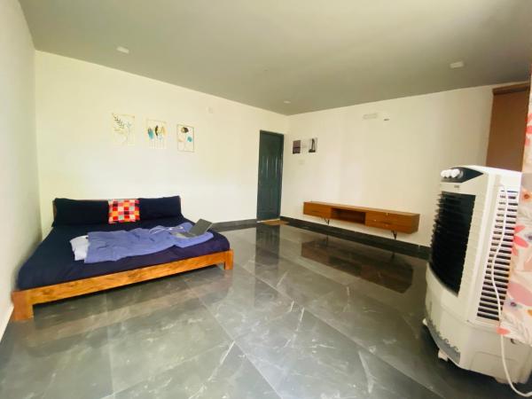 SunsetEscape 3bhk private property : photo 4 de la chambre chambre double