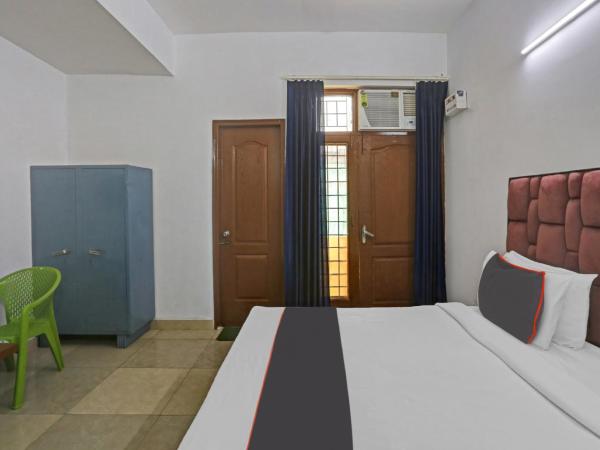 Hotel O Omi Guest House : photo 7 de la chambre chambre triple classique