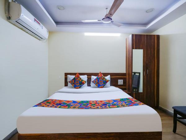 FabHotel Sri Sai Grand Inn : photo 2 de la chambre chambre deluxe