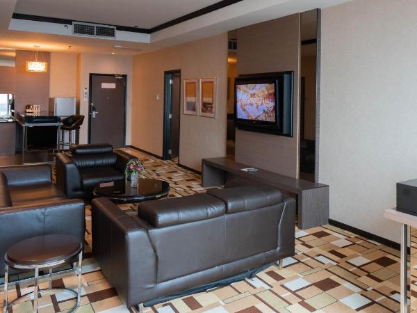 Grand Paragon Hotel Johor Bahru : photo 4 de la chambre suite familiale