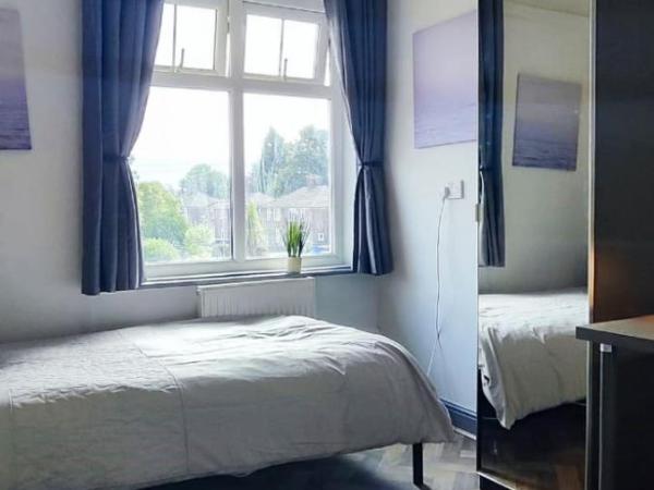 Gorton Mount Hotel Manchester : photo 6 de la chambre chambre simple avec salle de bains commune