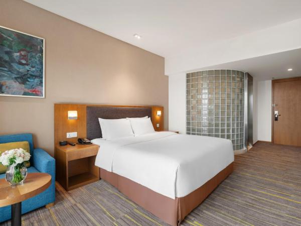 Holiday Inn Express Chengdu Airport Zone(Chengdu Shuangliu International Airport Branch), an IHG Hotel : photo 7 de la chambre chambre lit king-size standard - Étage supérieur