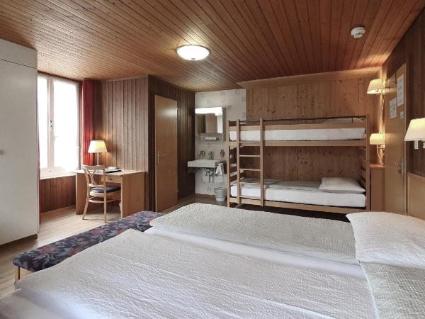 Hotel Rössli : photo 1 de la chambre chambre familiale (2 adultes et 2 enfants)