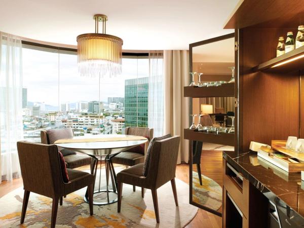 Hilton Kota Kinabalu : photo 1 de la chambre suite lit king-size exécutive