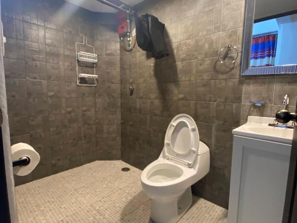 Hostal Mixteco Naba Nandoo : photo 10 de la chambre chambre double avec salle de bains privative