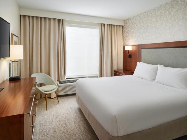 TownePlace Suites by Marriott Orlando Downtown : photo 1 de la chambre suite 1 chambre avec 1 lit king-size et canapé-lit