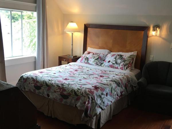 Linda guesthouse : photo 1 de la chambre chambre double avec salle de bains privative