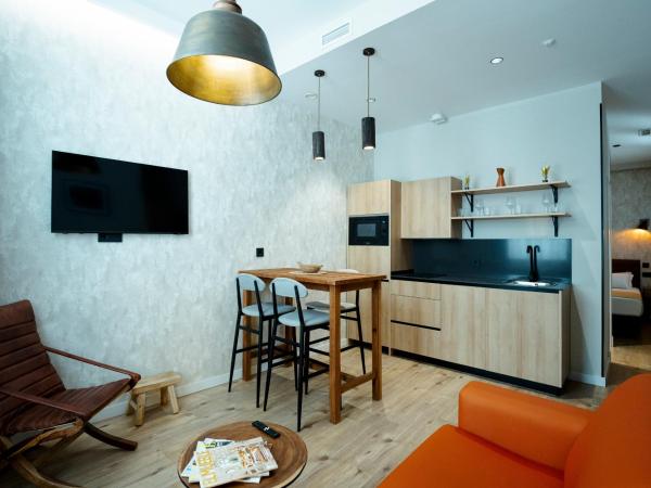 Aparthotel Luz de Gades - Suites Spa Gym - Adults Only : photo 2 de la chambre studio supérieur
