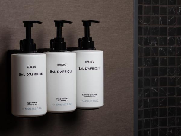 Lokalist, Istanbul, a Tribute Portfolio Hotel : photo 5 de la chambre chambre lits jumeaux de luxe avec vue sur le bosphore