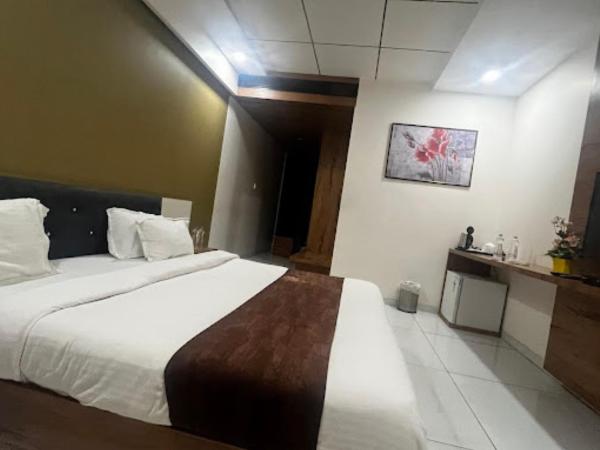 Hotel Carrefour Ahmedabad : photo 4 de la chambre chambre deluxe