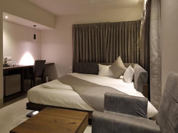 Hotel Carrefour Ahmedabad : photo 8 de la chambre chambre deluxe