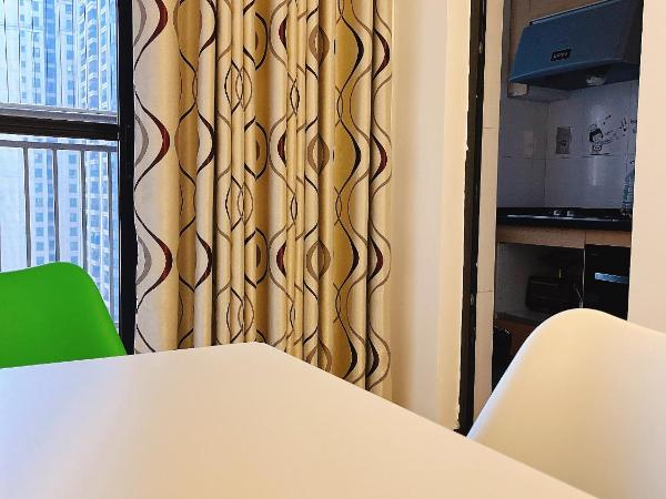 Lan House Youth Apartment : photo 8 de la chambre studio avec balcon 