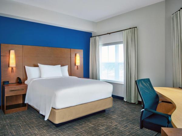 Residence Inn by Marriott Orlando at FLAMINGO CROSSINGS Town Center : photo 7 de la chambre suite 2 chambres avec chambre 1 : 1 lit king-size et chambre 2 : 1 lit king-size