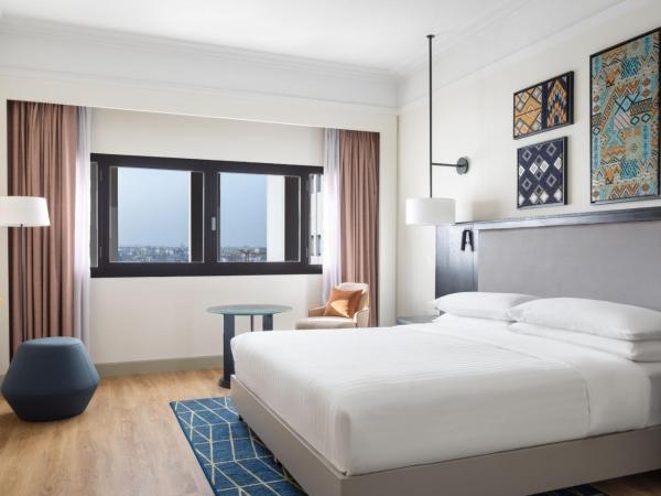Casablanca Marriott Hotel : photo 5 de la chambre chambre lit king-size deluxe - vue sur ville
