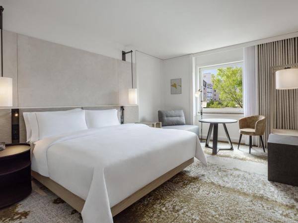 The Westin Grand Frankfurt : photo 1 de la chambre chambre lit king-size club