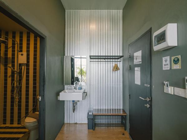 The Arbern Hotel x Bistro - SHA Extra Plus : photo 10 de la chambre chambre deluxe double ou lits jumeaux