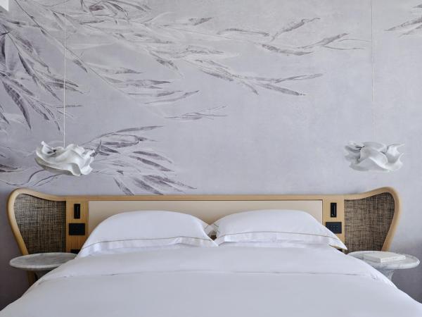 Deos Mykonos - A Myconian Collection Hotel : photo 2 de la chambre beta suite with private pool & sea view