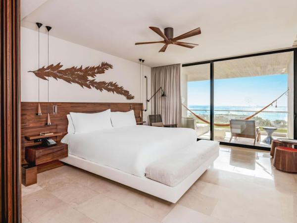 Solaz, a Luxury Collection Resort, Los Cabos : photo 5 de la chambre chambre king avec balcon et vue sur l'océan