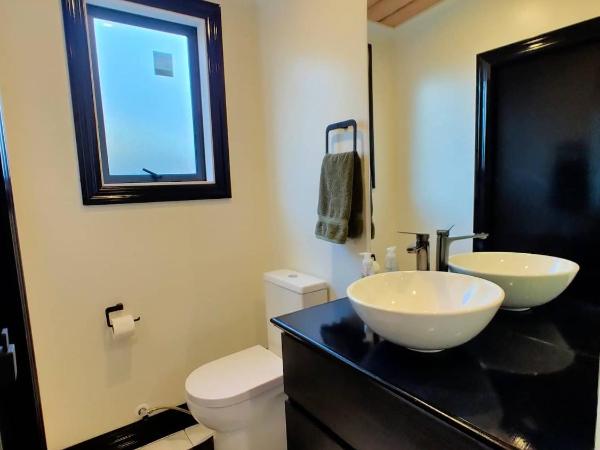 A Stone's Throw From Town Tiny Home : photo 4 de la chambre appartement 2 chambres