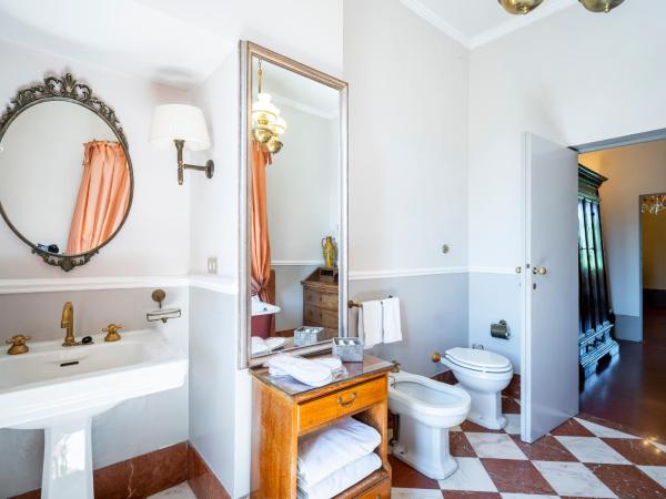 Villa Poggio Bello : photo 9 de la chambre chambre lit king-size