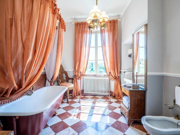 Villa Poggio Bello : photo 8 de la chambre chambre lit king-size