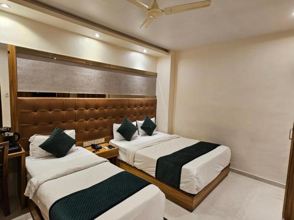 Hotel BKC Garden - Near US Embassy Bkc Mumbai : photo 1 de la chambre chambre triple deluxe