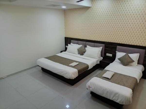 Hotel Dev Palace , Ahmedabad : photo 2 de la chambre chambre double deluxe