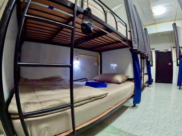 Sweed Dee Hostel : photo 5 de la chambre lit dans dortoir mixte de 10 lits