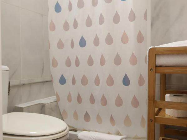 V Dinastia : photo 4 de la chambre chambre simple verte - sans ménage