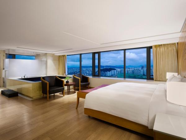 Banyan Tree Club & Spa Seoul : photo 2 de la chambre hébergement de luxe avec piscine