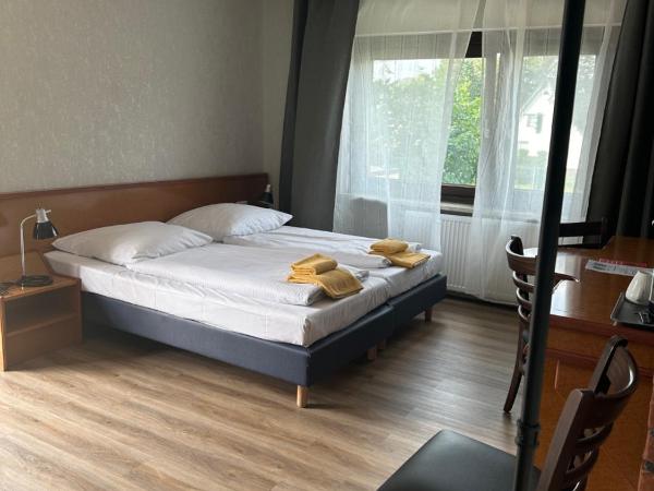 Hotel Pirol : photo 6 de la chambre chambre triple avec terrasse