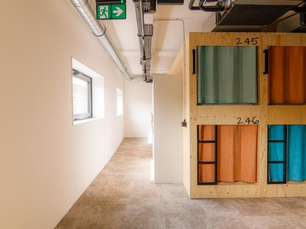 PJs Hostel : photo 2 de la chambre single cocoon in female dormitory room  