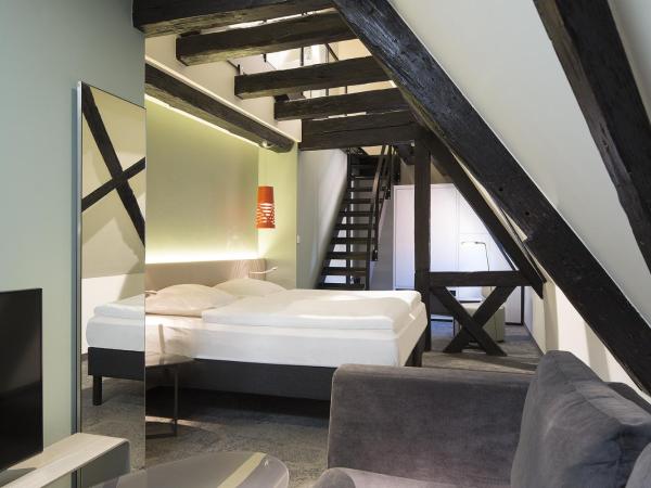 Hotel Le Colombier : photo 3 de la chambre suite double