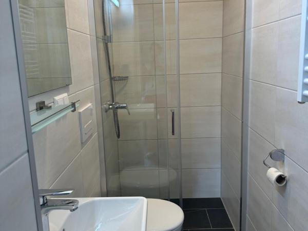 Hotel Pirol : photo 1 de la chambre chambre triple avec terrasse