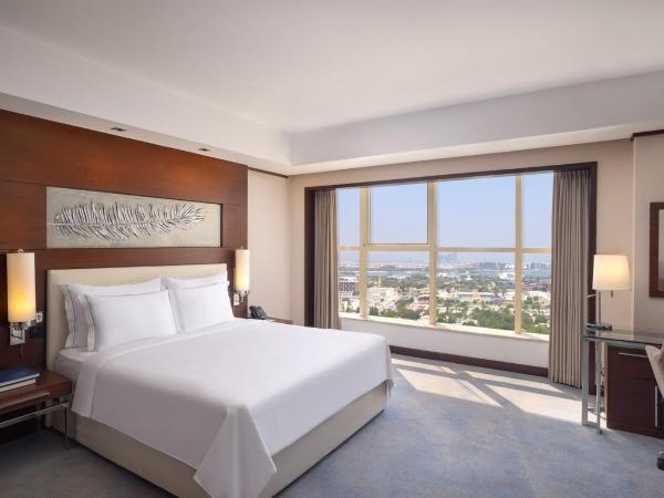 Grand Millennium Dubai : photo 1 de la chambre suite affaires