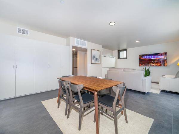 City24 Condo Hotel Little Italy Mission Hills : photo 7 de la chambre appartement supérieur 2 chambres