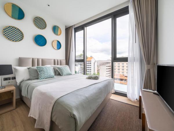 Vacaystation Edge Central Pattaya : photo 4 de la chambre chambre familiale - vue sur mer