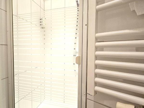 Airport Messe Hotel : photo 7 de la chambre chambre double standard