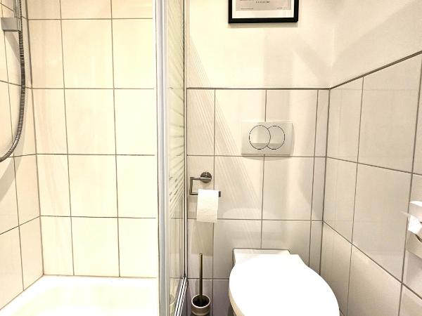 Airport Messe Hotel : photo 4 de la chambre chambre double standard