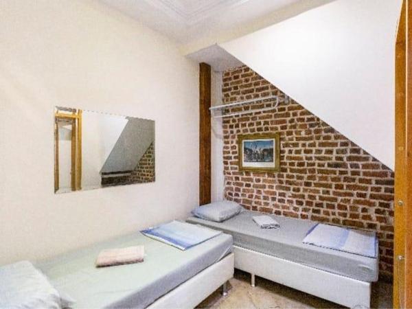 Espaço Grajaú : photo 2 de la chambre chambre lits jumeaux avec salle de bains commune