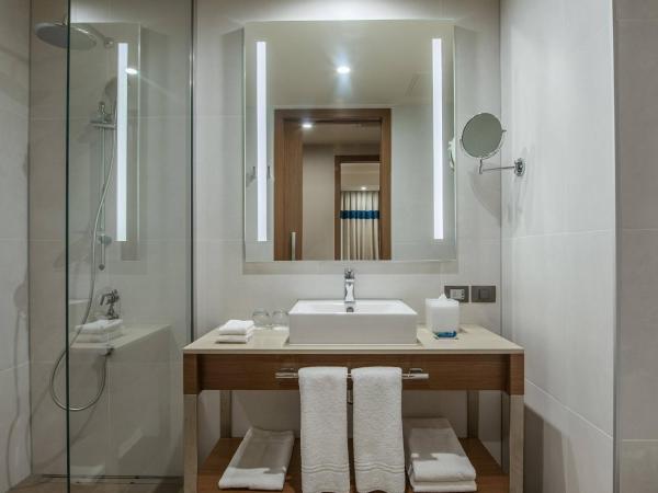 Four Points by Sheraton Izmir : photo 6 de la chambre chambre double standard